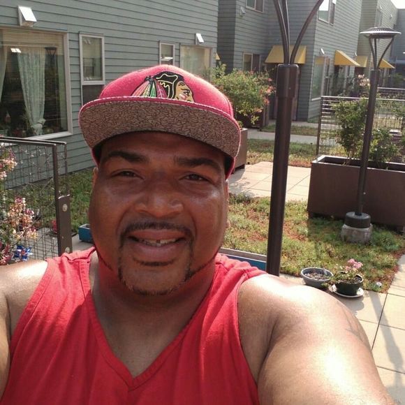 Meet your Posher, Carlos - Picture 1 of 1